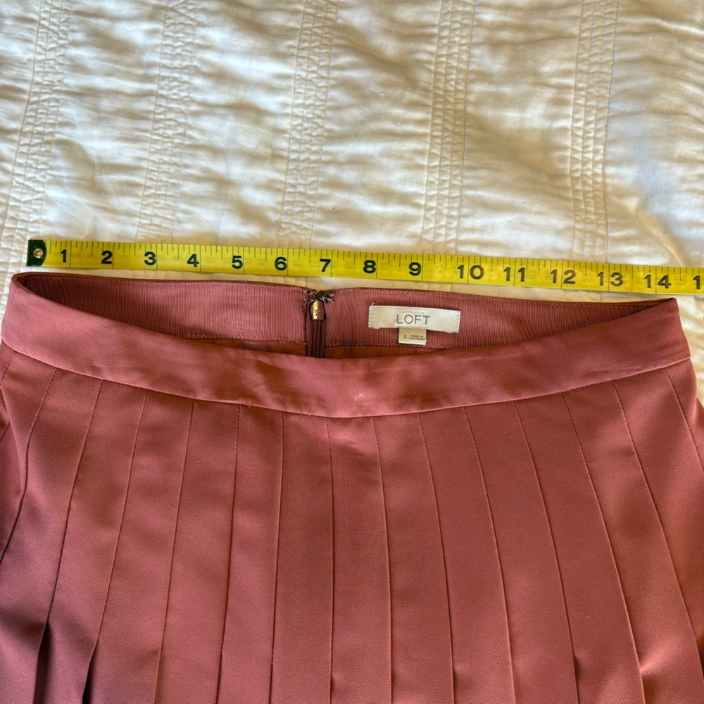 LOFT Two-Tone Pleated Midi Skirt in Rosewood - Picture 4 of 5